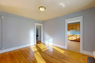 33 Prescott St, Meriden, CT 06450 - Photo 6