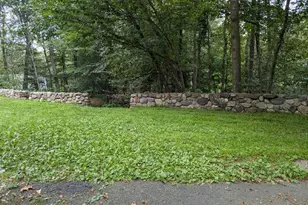 35 Sturbridge Rd, Easton, CT 06612 - Photo 6