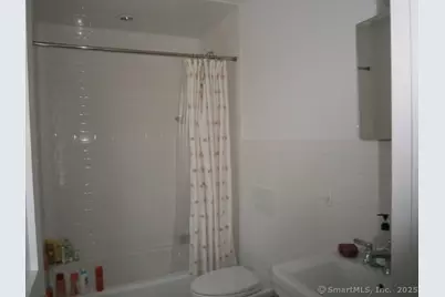 65 Sherwood Place #65, Greenwich, CT 06830 - Photo 18