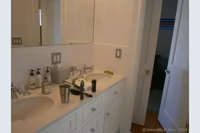 65 Sherwood Place #65, Greenwich, CT 06830 - Photo 14