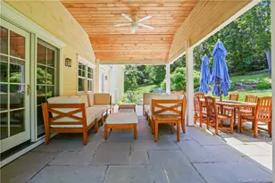 220 Burr St, Fairfield, CT 06824 - Photo 28