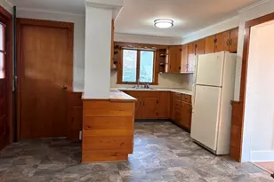 16 Tracy St, Thomaston, CT 06787 - Photo 8