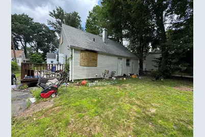 97 East Burnham Street, Bloomfield, CT 06002 - Photo 6