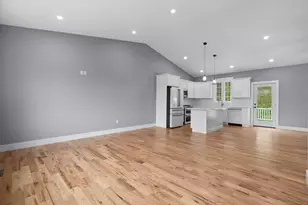 141 Joshua Town Rd, Waterbury, CT 06708 - Photo 6