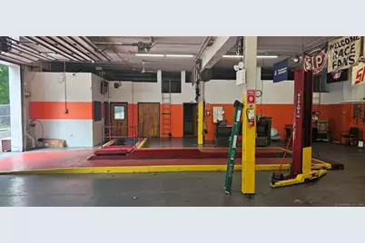 26 Newtown Road, Danbury, CT 06810 - Photo 14