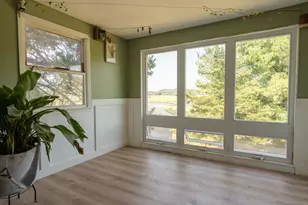 102 Vista Dr, East Haven, CT 06512 - Photo 14