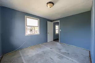 102 Vista Dr, East Haven, CT 06512 - Photo 18