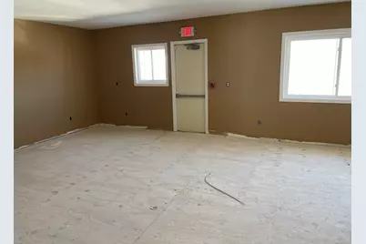 100 State Route 37, New Fairfield, CT 06812 - Photo 20