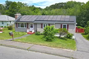 425 Scott Rd, Waterbury, CT 06705 - Photo 2