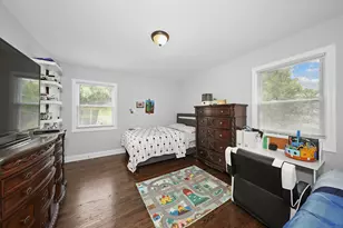 30 Warm Earth Rd, Naugatuck, CT 06770 - Photo 20