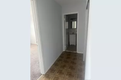 217 Hollister Avenue #C3, Bridgeport, CT 06607 - Photo 6