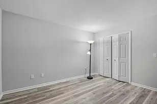 402 Twin Circle Dr, South Windsor, CT 06074 - Photo 10