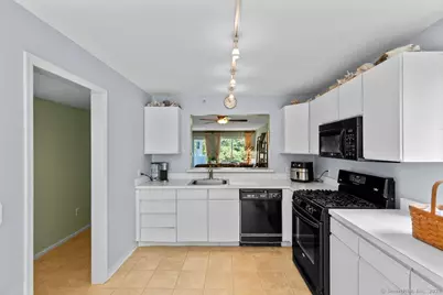 2 Mansfield Grove Road #262, East Haven, CT 06512 - Photo 14