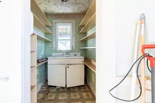 309 Queen St, Bristol, CT 06010 - Photo 16