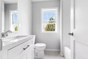 196 Wilmot Ave, Bridgeport, CT 06607 - Photo 16