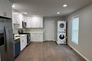 196 Wilmot Ave, Bridgeport, CT 06607 - Photo 8