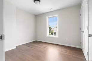 196 Wilmot Ave, Bridgeport, CT 06607 - Photo 20