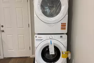 196 Wilmot Ave, Bridgeport, CT 06607 - Photo 12