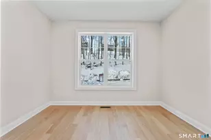 1097 St Andrews Dr, Oxford, CT 06478 - Photo 4