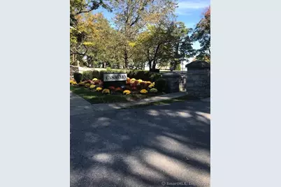 75 Lawson Lane #75, Ridgefield, CT 06877 - Photo 2