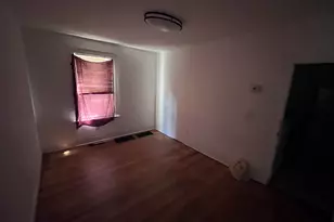 323 Maple St, New Britain, CT 06051 - Photo 4