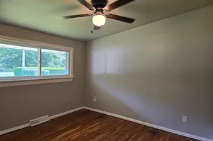 371 Fitchville Rd, Bozrah, CT 06334 - Photo 22