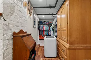 29 Haywood Ln, Hamden, CT 06514 - Photo 20