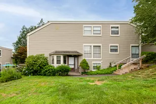 26 Stevens Pl, Rocky Hill, CT 06067 - Photo 2