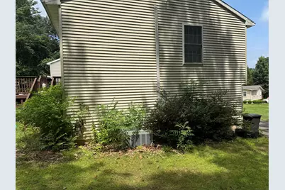 300 Foxon Hill Road, East Haven, CT 06513 - Photo 10