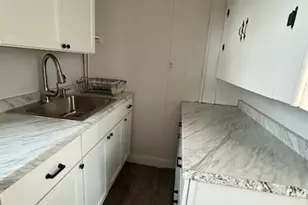 28 Starview Ave, Waterbury, CT 06708 - Photo 10