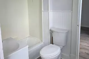 28 Starview Ave, Waterbury, CT 06708 - Photo 4