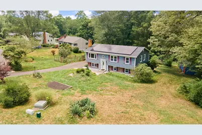 37 Stoneywood Drive, East Lyme, CT 06357 - Photo 32