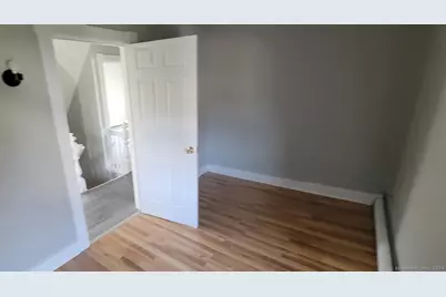 4 Stratton Place, Danbury, CT 06810 - Photo 4