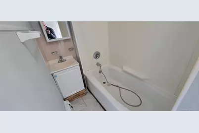 4 Stratton Place, Danbury, CT 06810 - Photo 12