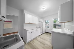 37 Granfield Ave, Bridgeport, CT 06610 - Photo 8