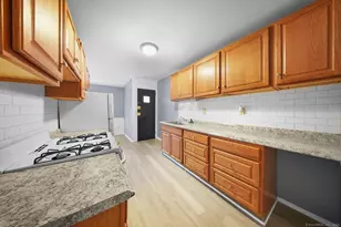 37 Granfield Ave, Bridgeport, CT 06610 - Photo 4