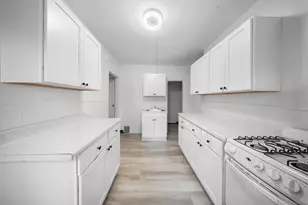 37 Granfield Ave, Bridgeport, CT 06610 - Photo 6