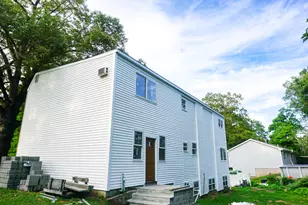 110 Dickerman St, Hamden, CT 06518 - Photo 4