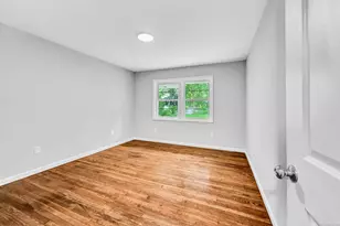 52 Clover Cir, Hamden, CT 06514 - Photo 22