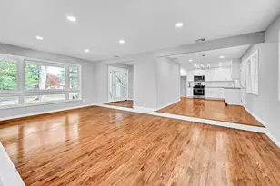 52 Clover Cir, Hamden, CT 06514 - Photo 8