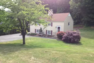 15 Earl Ave, Hamden, CT 06514 - Photo 1