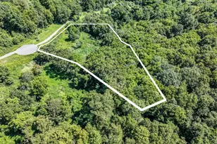 4 Delia Ln, New Milford, CT 06776 - Photo 2