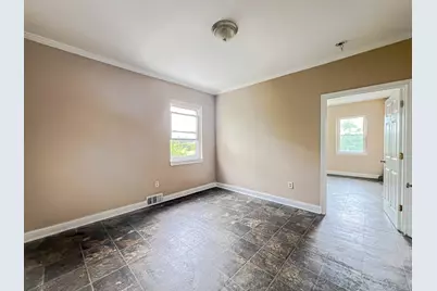 45 Ridge Avenue #2 Floor, Bridgeport, CT 06604 - Photo 8