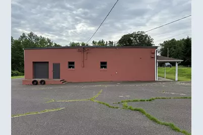 649 Captain Neville Drive, Waterbury, CT 06705 - Photo 8