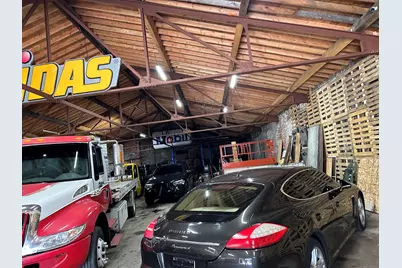 15 East Farm Street, Waterbury, CT 06704 - Photo 10