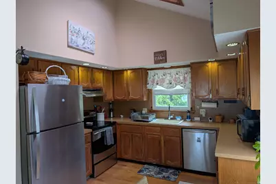 2805 Boston Post Road, Guilford, CT 06437 - Photo 18