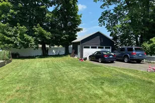 35 Stillwold Dr, Wethersfield, CT 06109 - Photo 2