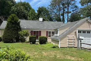 16 Garfield Ave, North Haven, CT 06473 - Photo 2