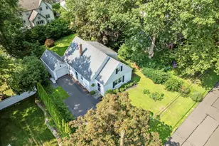 33 Halsey Dr, Greenwich, CT 06870 - Photo 2