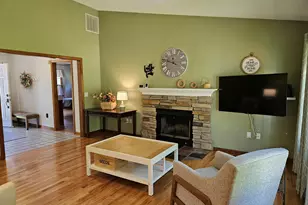 129 Oakbrook Ln, Torrington, CT 06790 - Photo 6